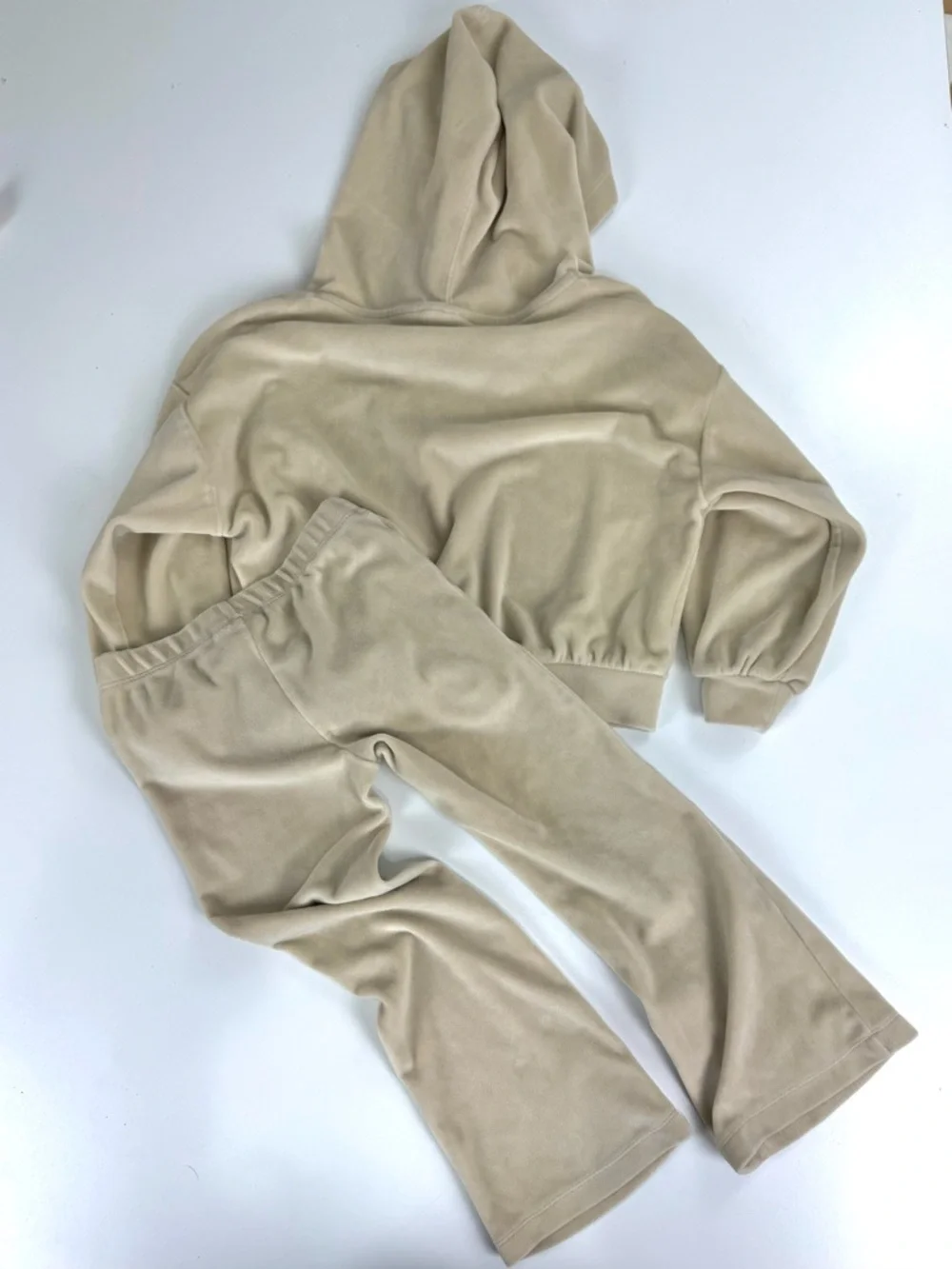 Nike Girls Youth Sz 4/5 Cozy Velour Pullover Hoodie & Flared Leggings 2pc Set - Picture 6 of 8